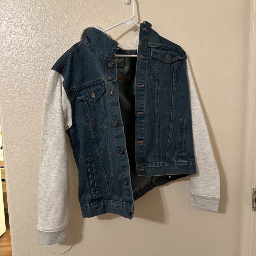 NWT Men’s Knit Sleeve Denim Jacket by Brooklyn Cloth Large Size